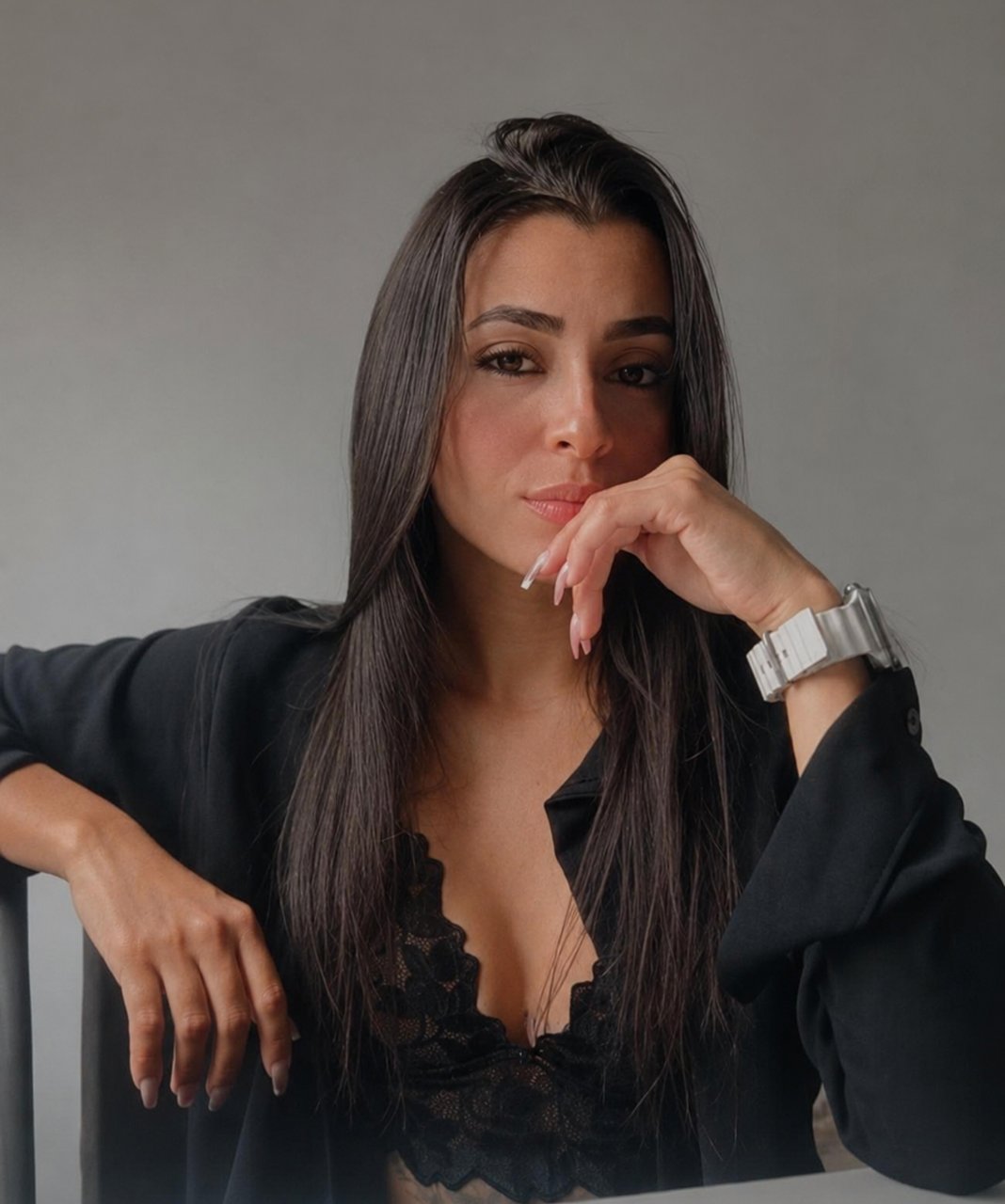 Carla - morena atraente com charme sedutor - Passos - Acompanhante MClass