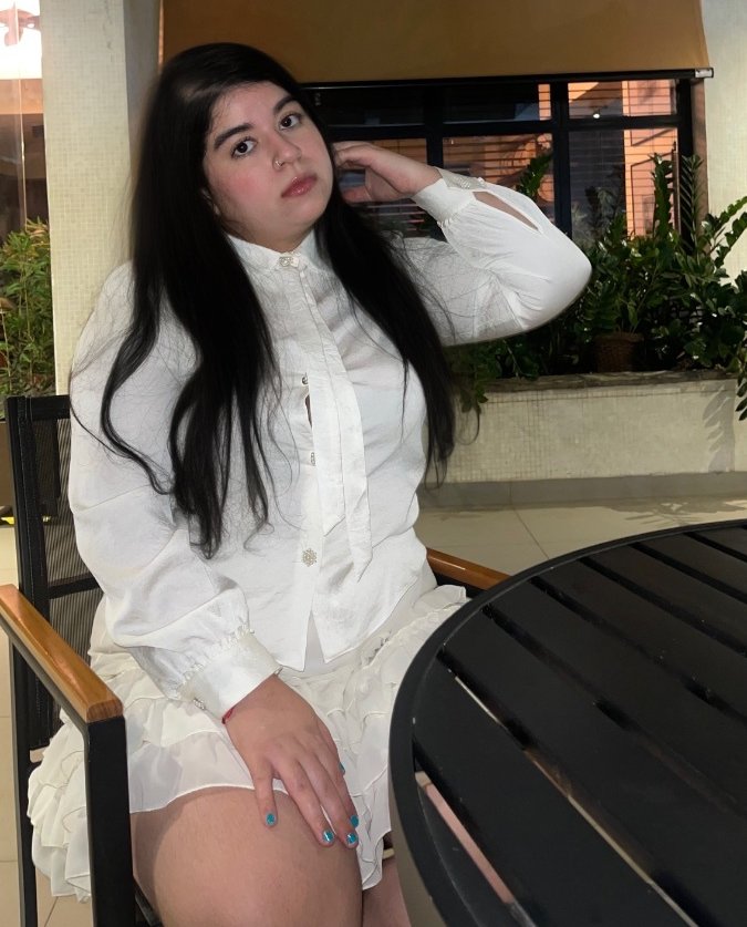 Isabella Montclair - Miniatura 4 - Acompanhantes
