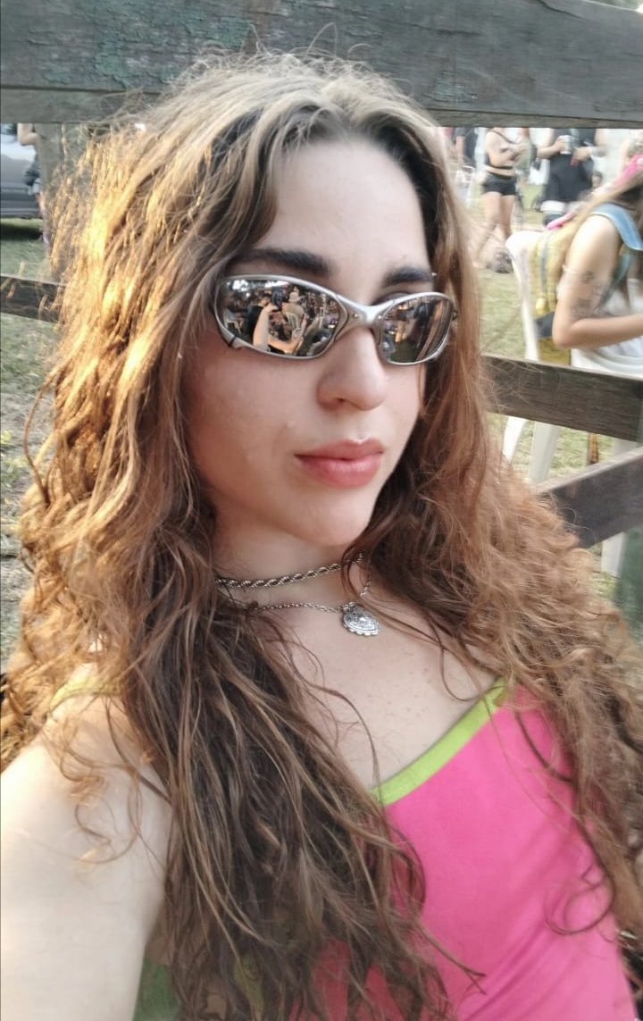 Melissa Sua Namoradinha - Miniatura 7 - Acompanhantes