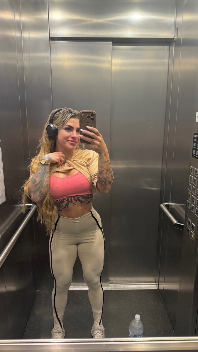 Julia Braga  - Miniatura 17 - Acompanhantes