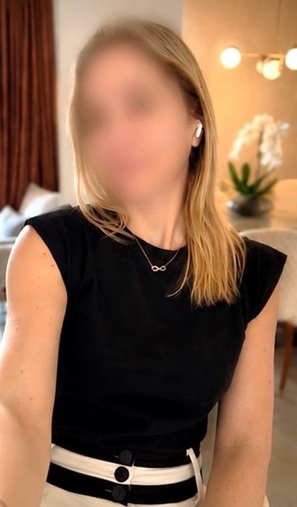 Lorena Linda - loira atraente com charme irresistível - São Paulo - MClass
