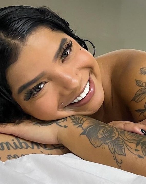 Gabriella - mulata sorridente - São Paulo - MClass