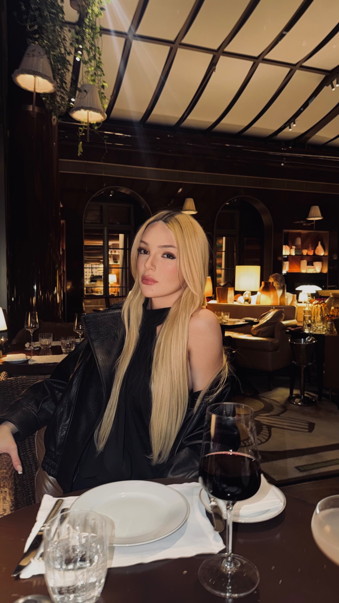 Stella Winkelmann - Acompanhante em São Paulo - Acompanhantes