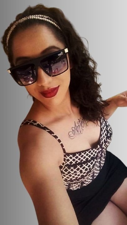 Karol Siqueira - loira atraente com sorriso encantador - Sorocaba - MClass