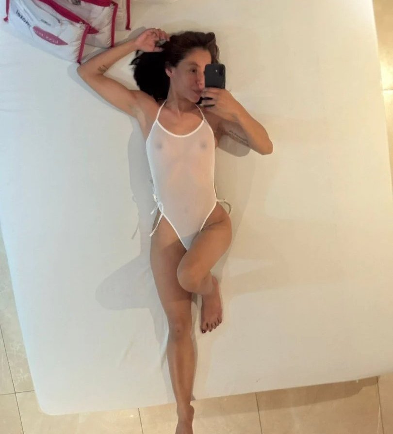 Layla Miller  - Miniatura 6 - Acompanhantes
