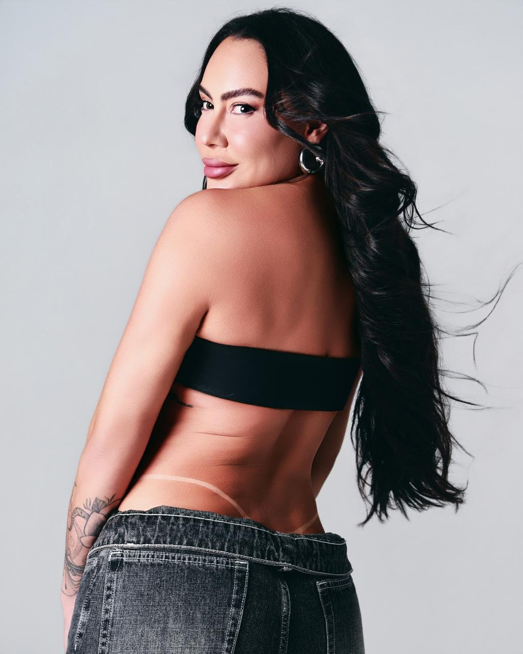 Victoria Valentina - Miniatura 23 - Acompanhantes