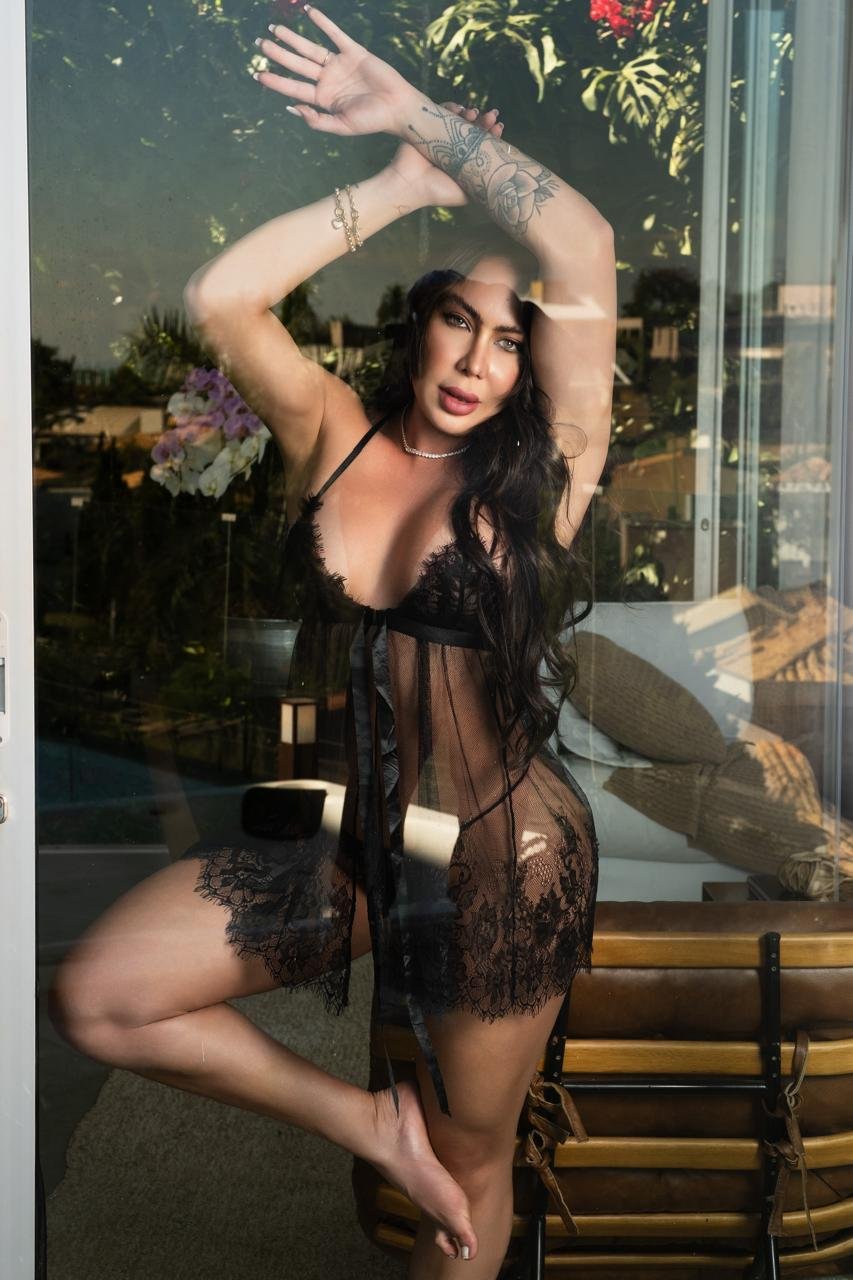 Victoria Valentina - Miniatura 55 - Acompanhantes